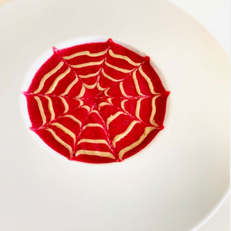 ビーツのスパイダースープ