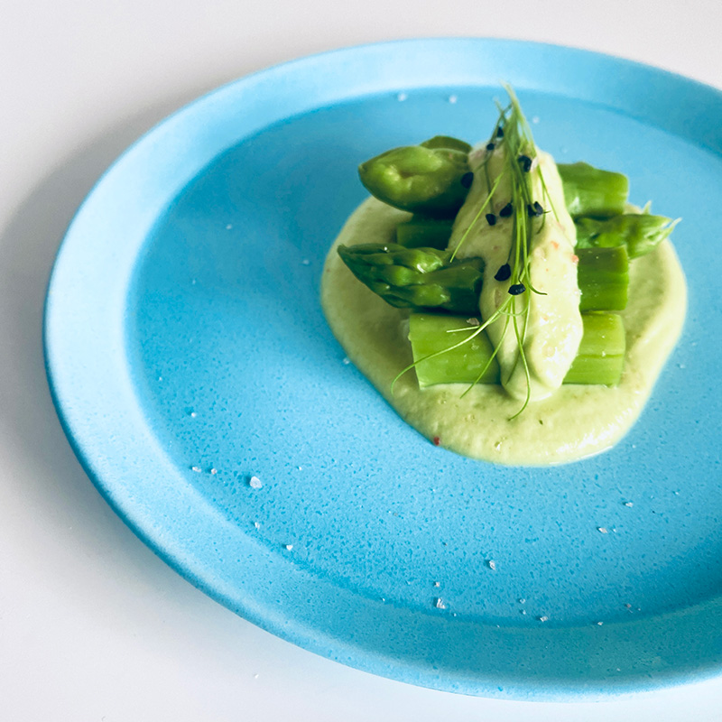 グリーンアスパラガスと枝豆のソース
