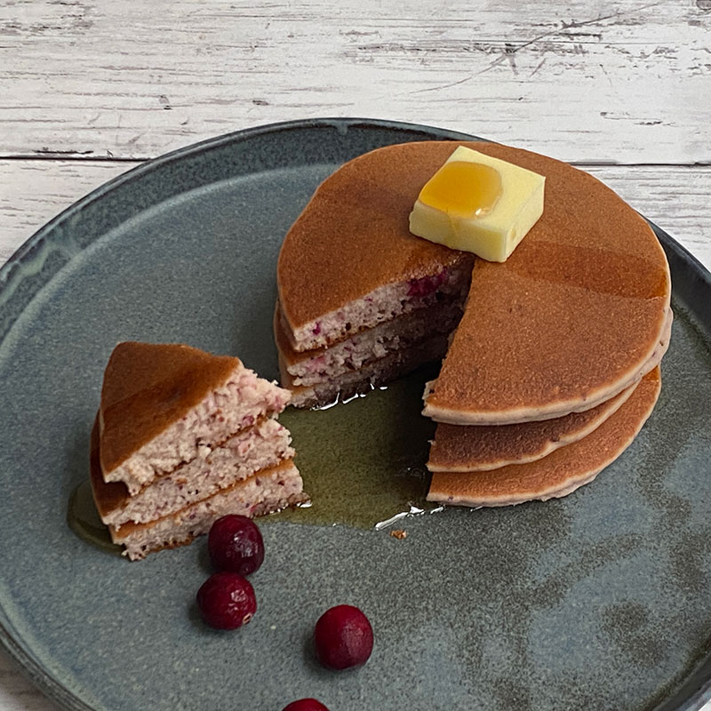 クランベリーの米粉パンケーキ
